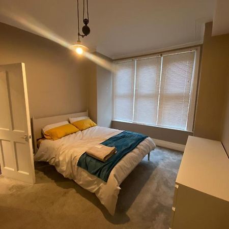 Spacious 2-Bed Apartment ロンドン エクステリア 写真
