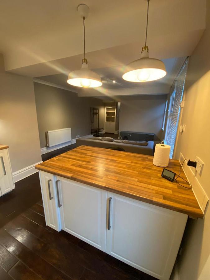 Spacious 2-Bed Apartment ロンドン エクステリア 写真